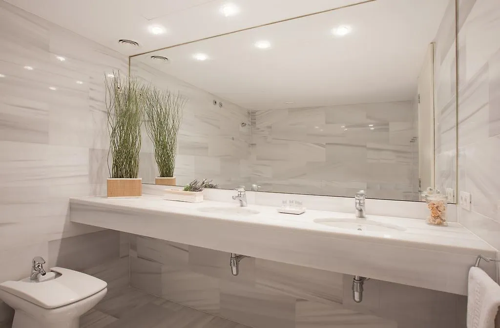 Akira Flats Llum Apartment Barcelona